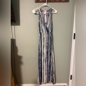 Knox Rose Sleeveless Maxi Dress Blue & White